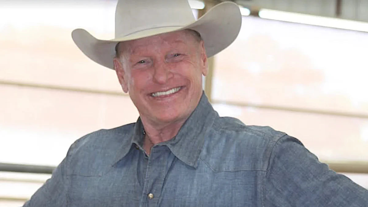 Photo Credit: Roy Cooper, Champion Winston Rodeo Cowboy Calf Roper – Historic Images Sports 2.